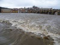 januar 2011: høyt vann i Vltava elven i Praha